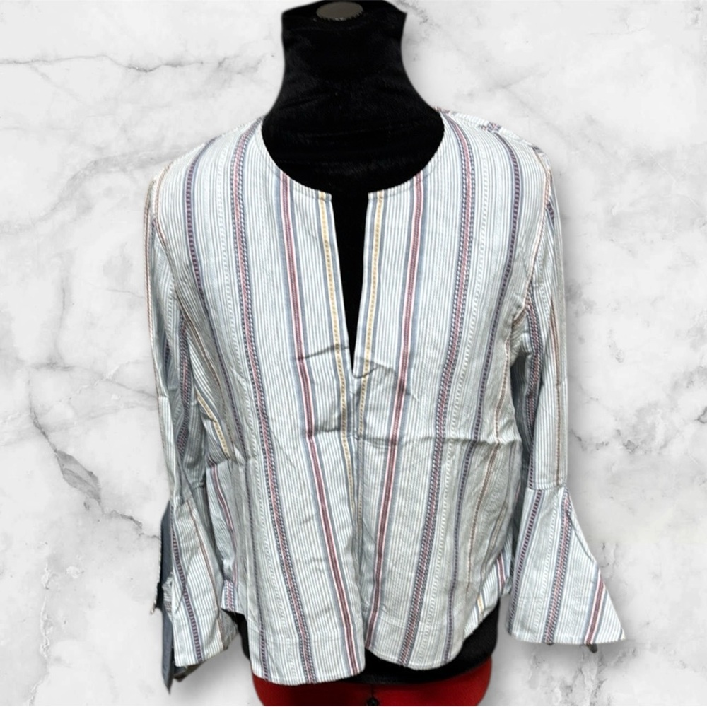 BCBGMaxAzria White and blue Gray Bell Sleeve Blouse striped medium peasant top